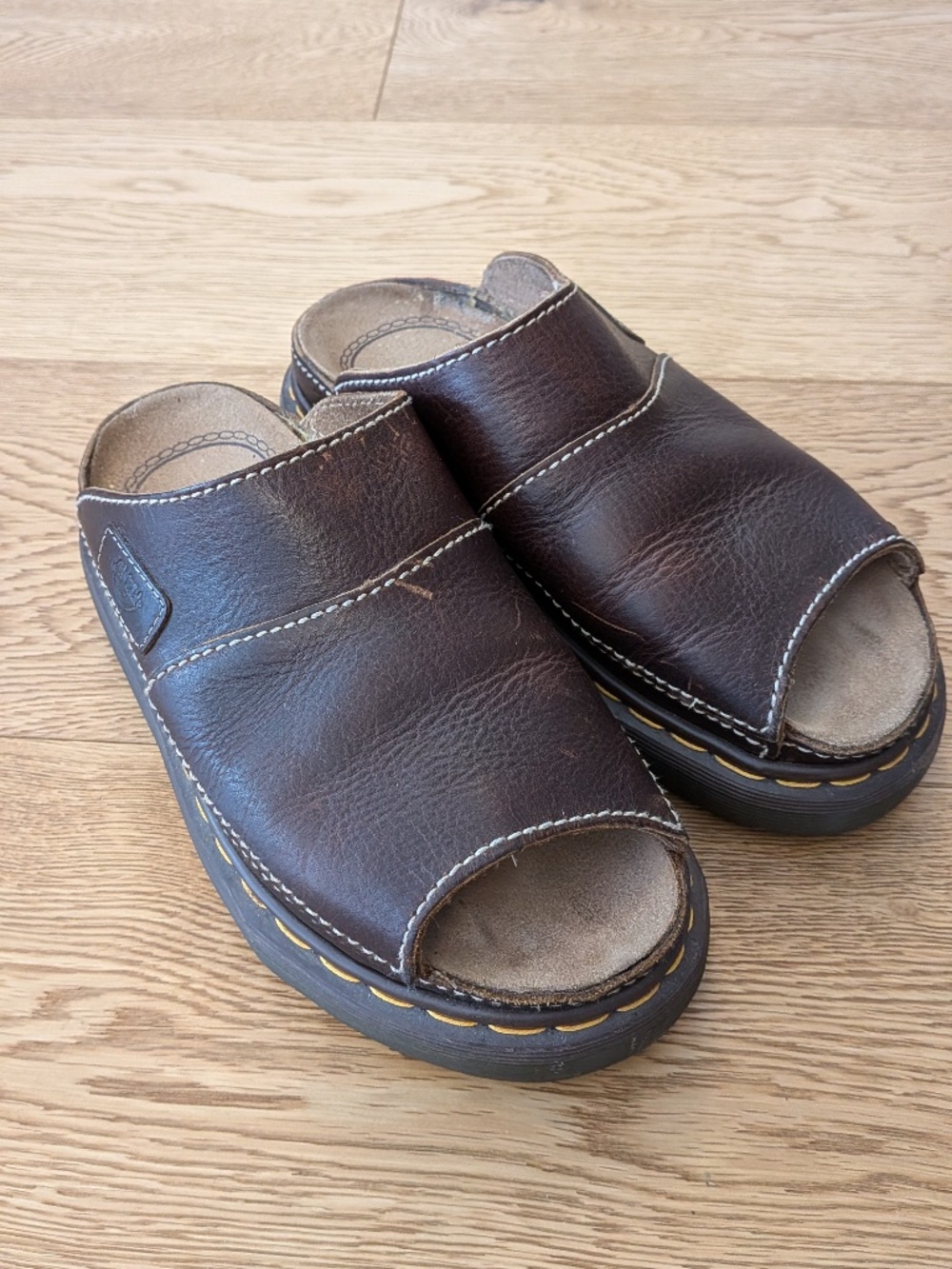 Dr. Martens England 8418 vintage 90's Y2K Chunky Sandals SlidesBark Grizzly 9